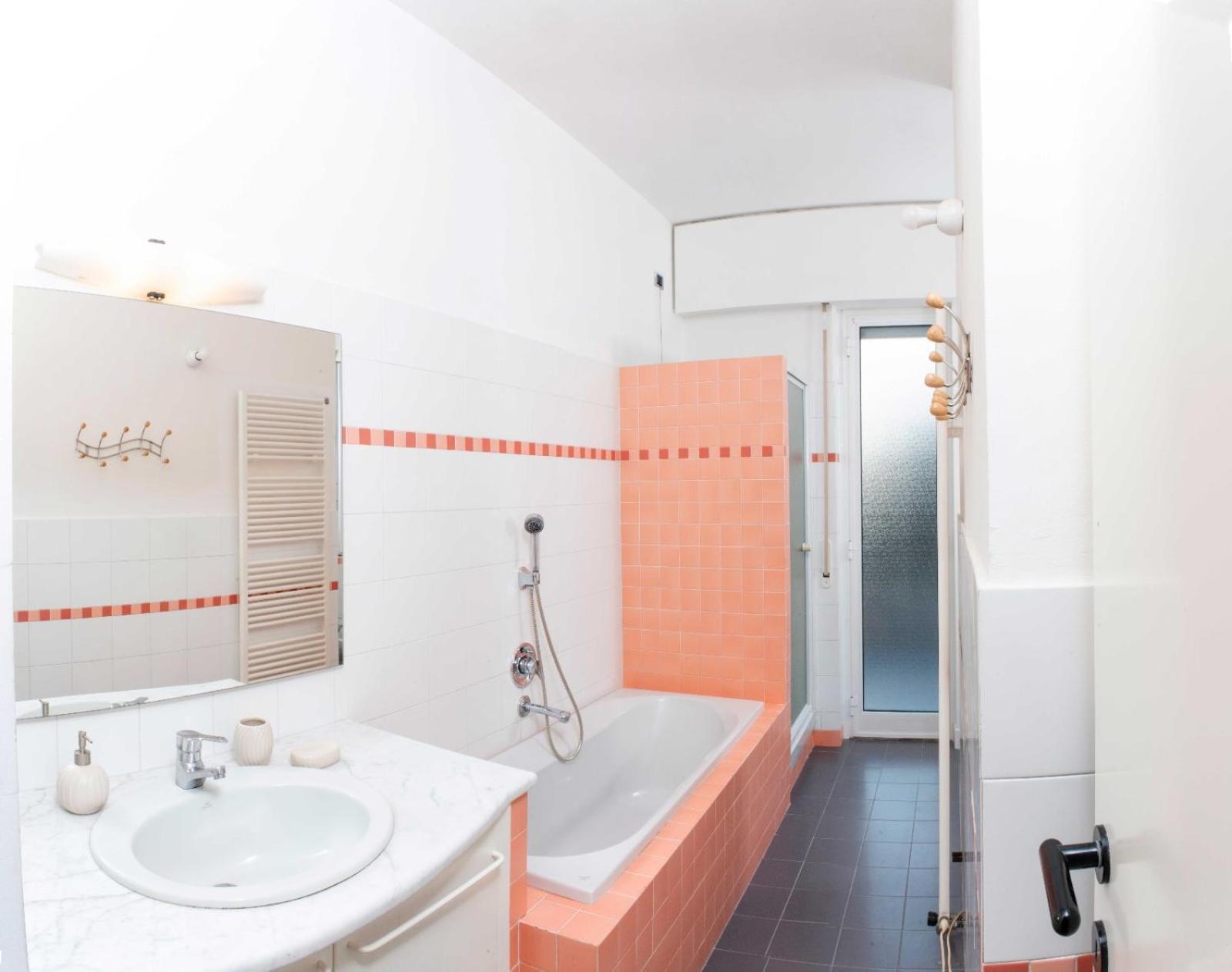 Casa Lorenza ألبيسولا سوبيريوري المظهر الخارجي الصورة